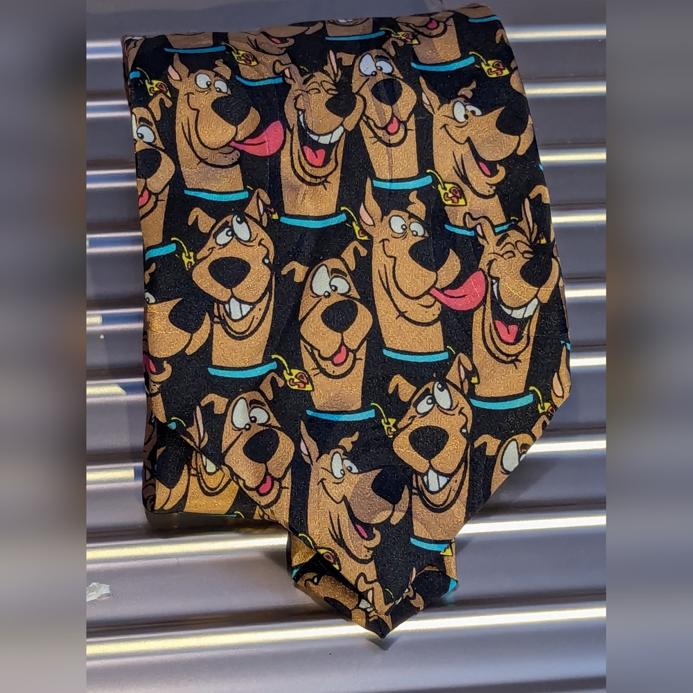 🤎 Scooby Doo Burgundy Tie 1997 Hanna Barbara Cartoon Network Vintage